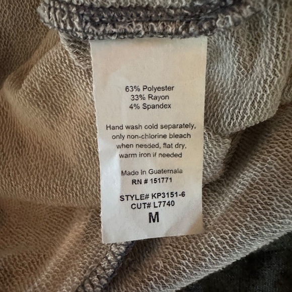 Leli"s Collection - Vanilla Sky Bolt Shorts - Size M - NEW With Tags. - Picture 11 of 11